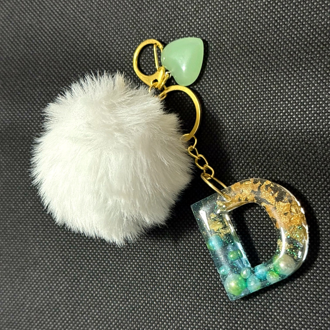 Llavero con Inicial D en Resina